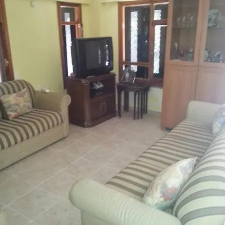 Villa Mustakil 4+1 *